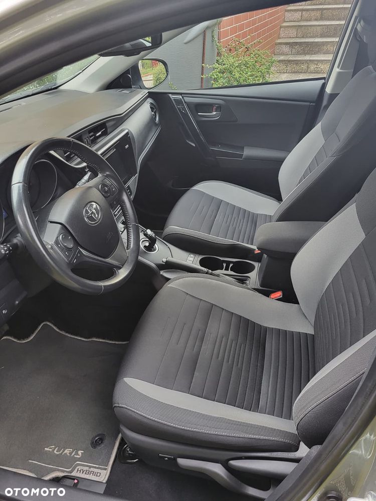 Toyota Auris Hybrid 135 Premium - 8