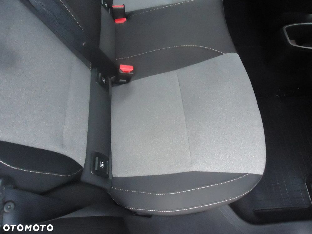 Renault Clio - 23