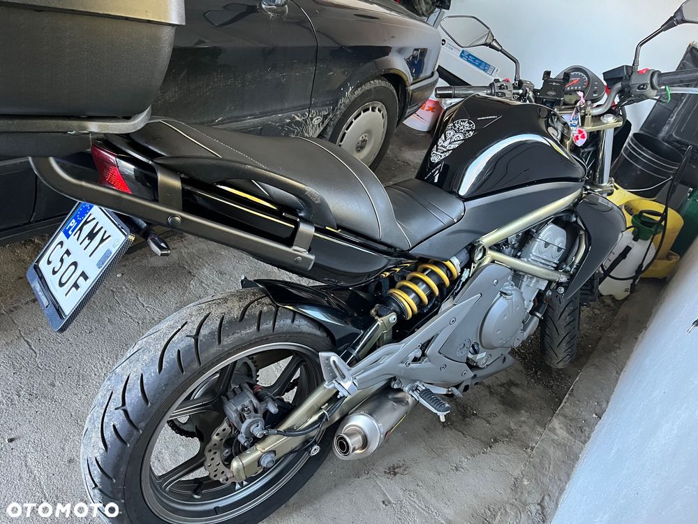 Kawasaki ER - 2