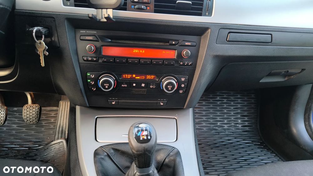 BMW Seria 3 - 16