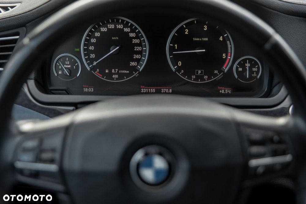 BMW Seria 7 730d - 31