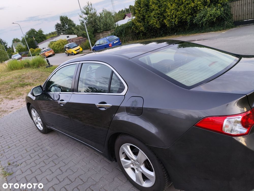 Honda Accord - 4