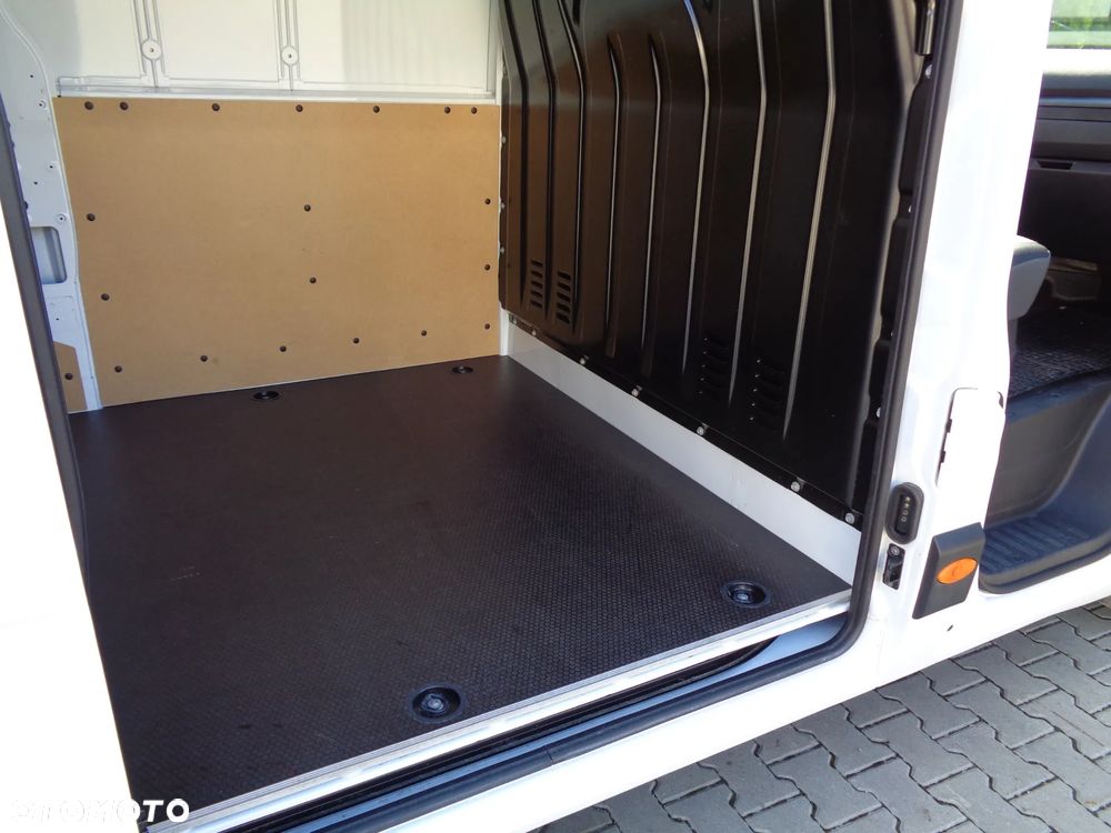Opel MOVANO - 18