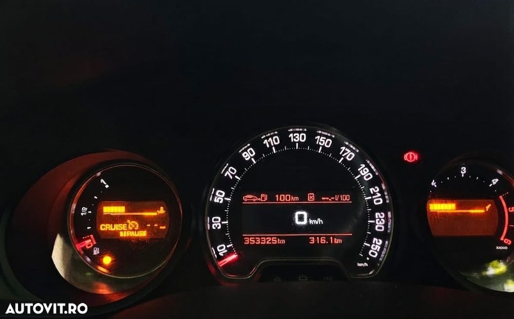 Citroën C5 1.6HDi FAP Susp M X - 6