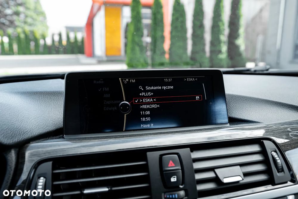 BMW Seria 3 320d Efficient Dynamic Edition - 36