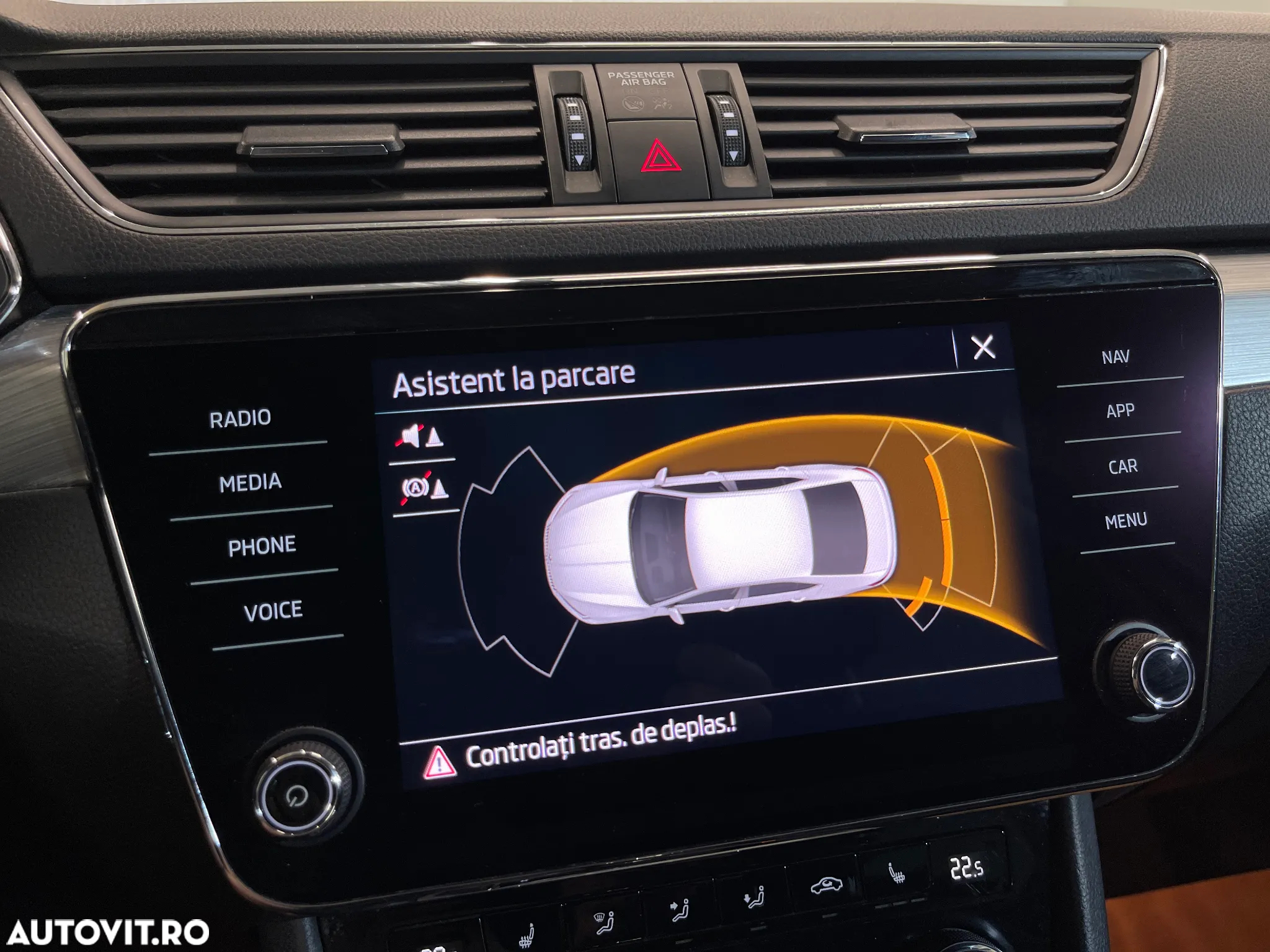 Skoda Superb 1.5 TSI DSG Ambition - 14