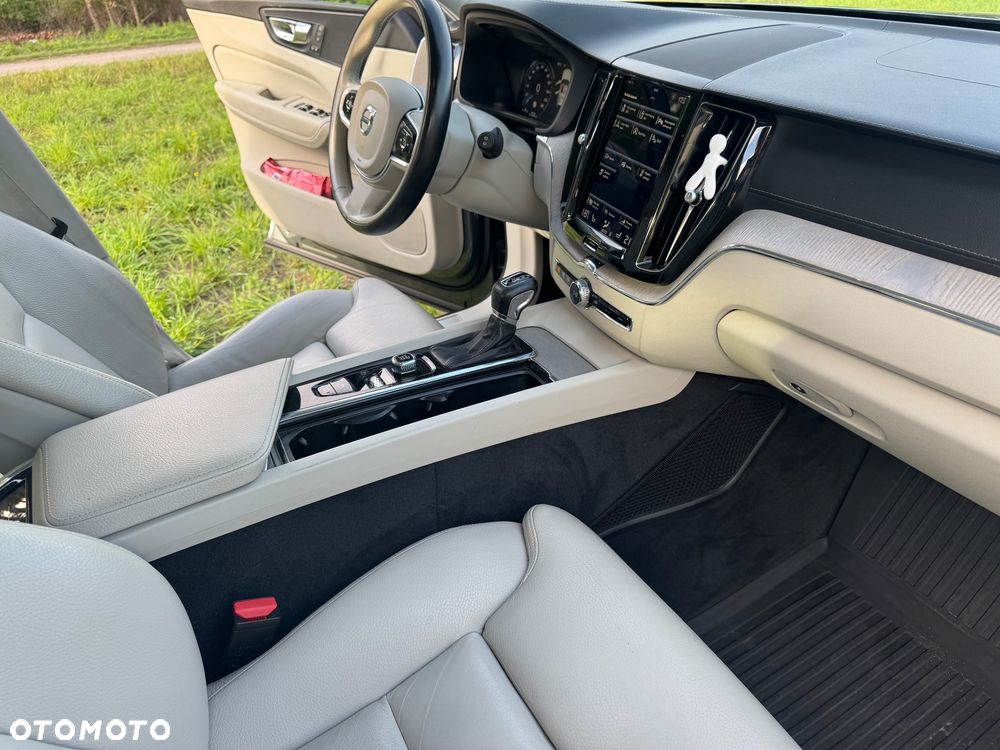 Volvo XC 60 T6 AWD Inscription - 9
