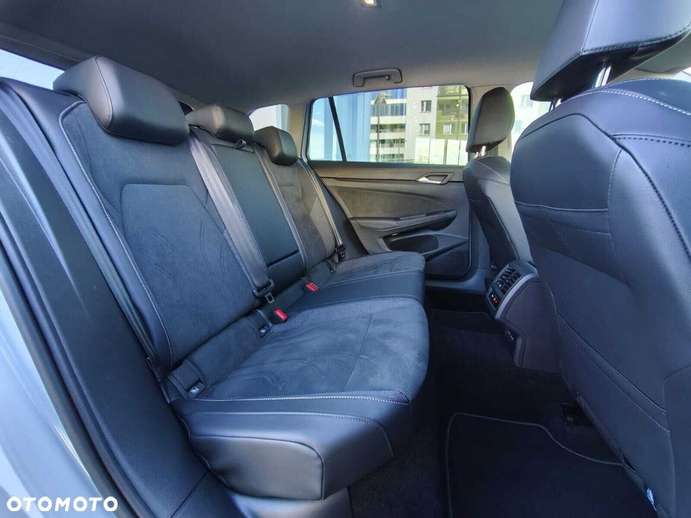 Volkswagen Golf Variant 1.5 eTSI mHEV Style DSG - 10