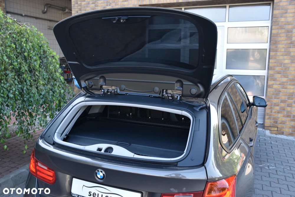 BMW Seria 3 ver-318d-luxury-line - 18
