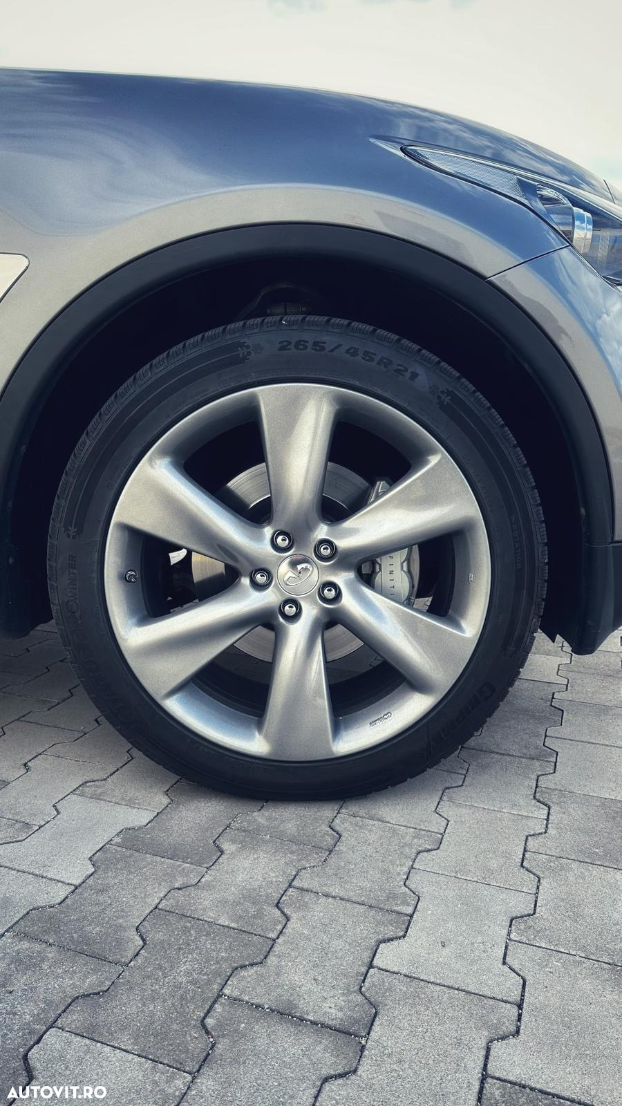 Infiniti FX 30 FX30d AWD Aut. S - 5