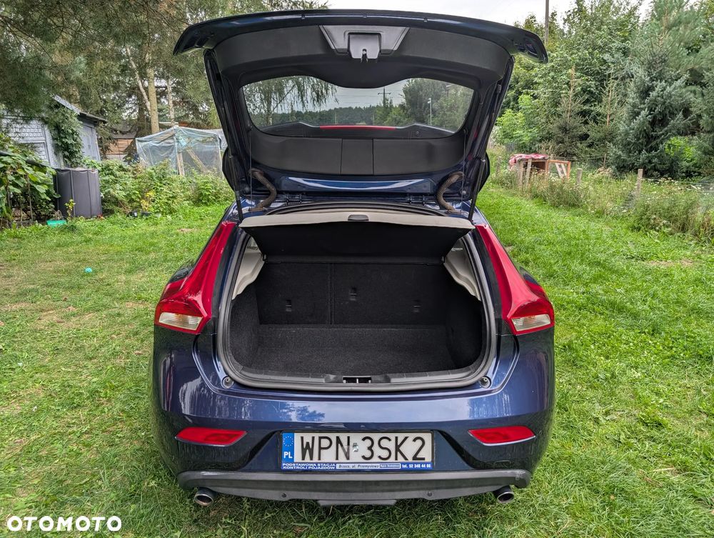 Volvo V40 D4 Drive-E Ocean Race - 15