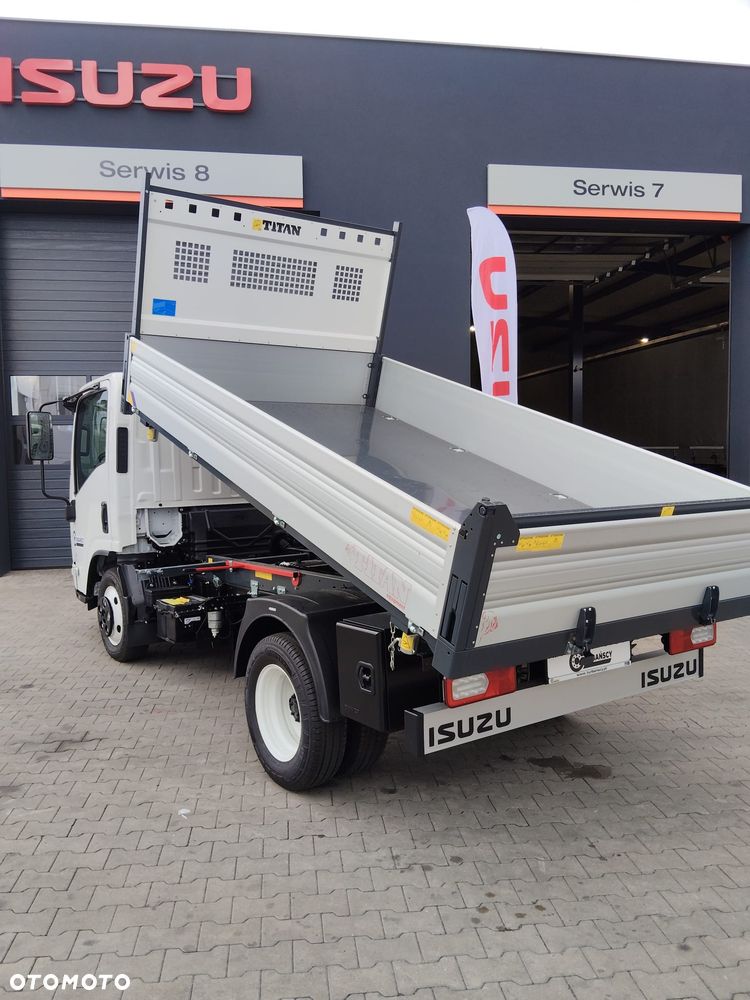 Isuzu M27 - 4