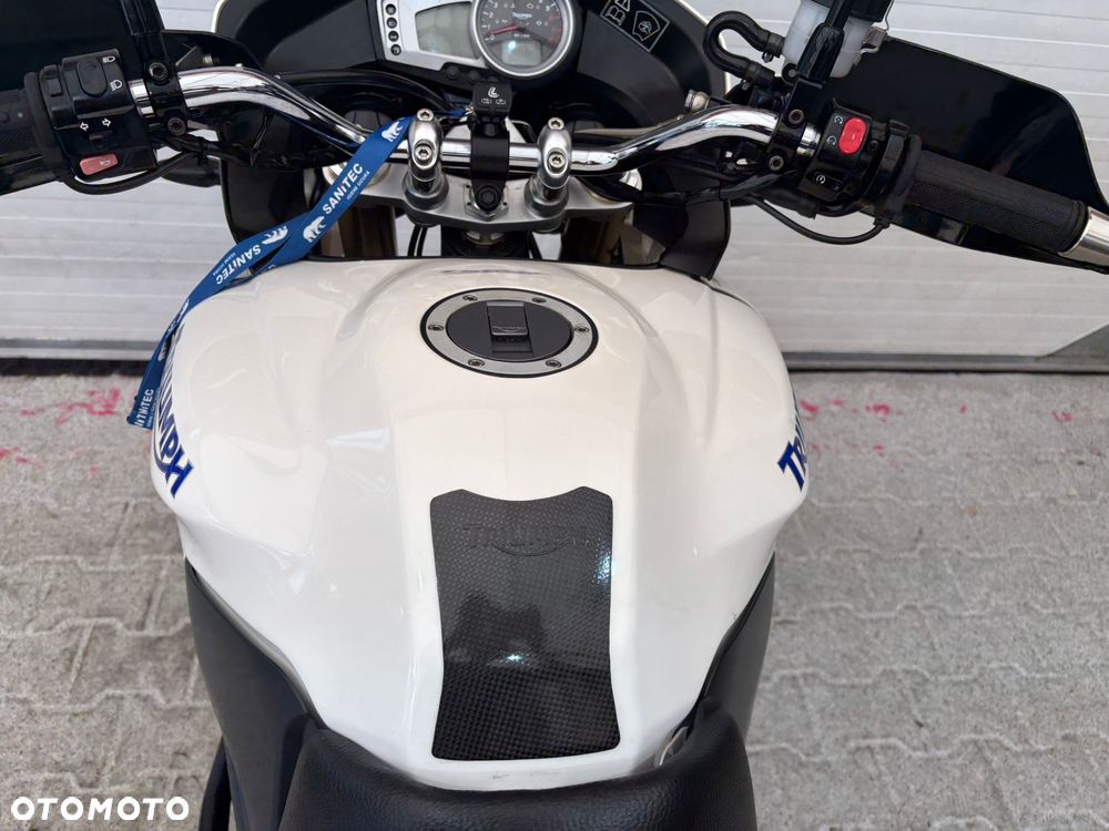 Triumph Tiger - 28