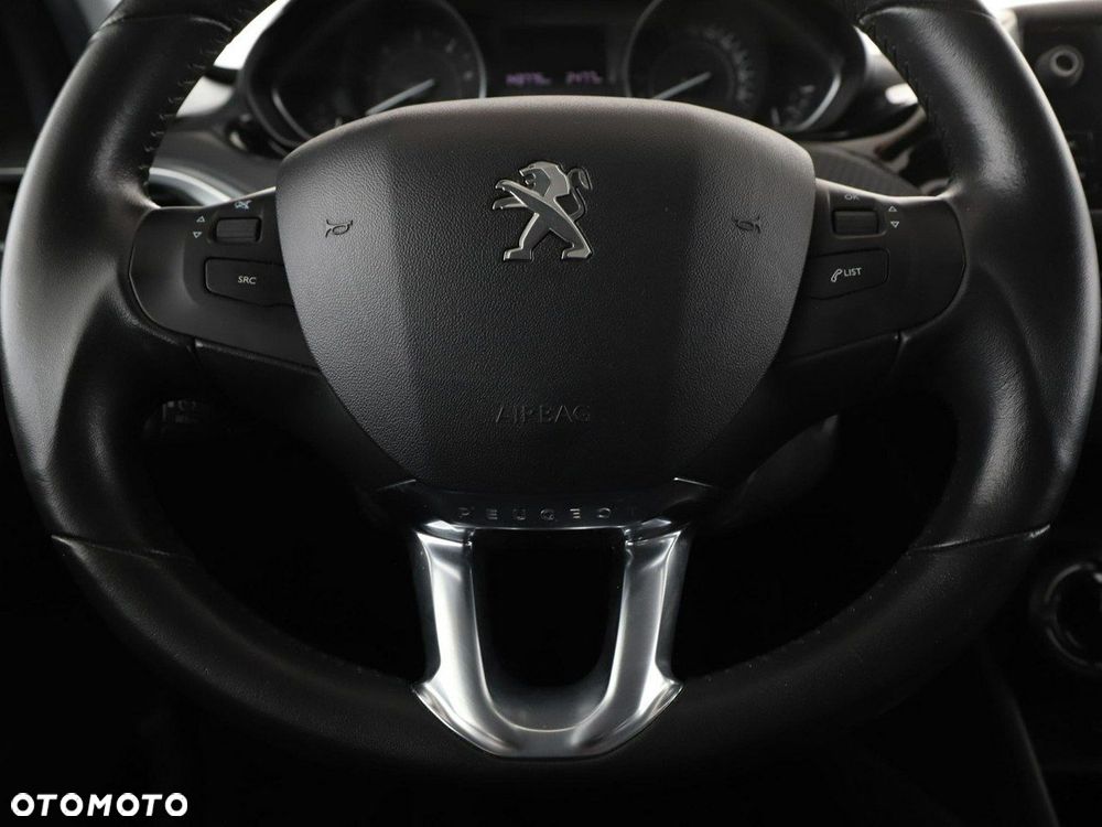 Peugeot 2008 1.6 BlueHDi Style - 22