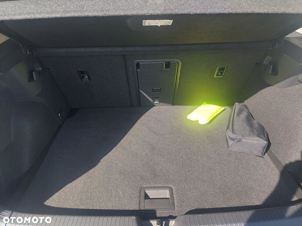 Volkswagen Golf 1.5 TSI Life Plus - 33