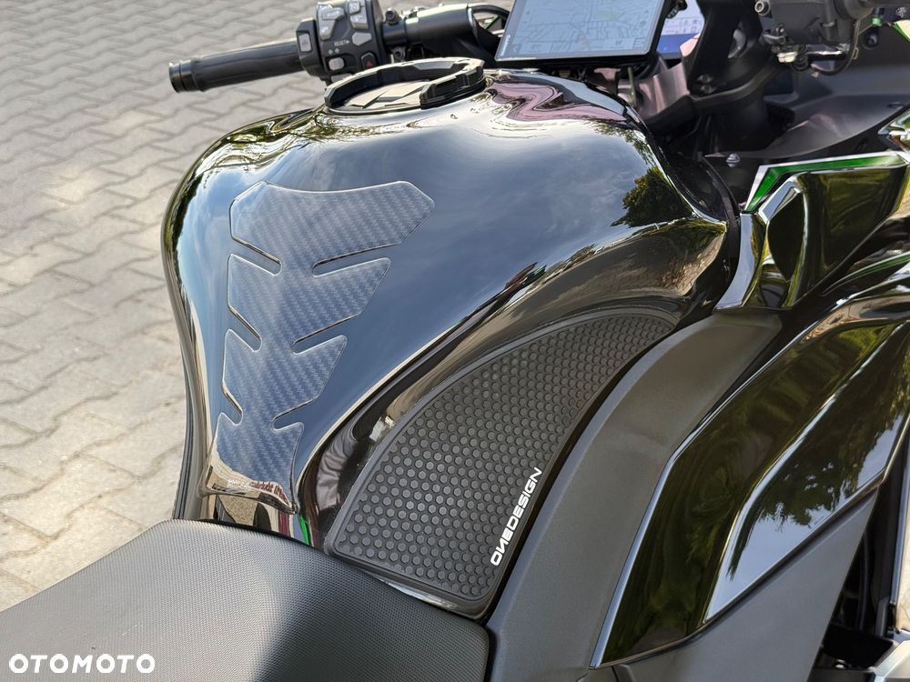 Kawasaki Ninja 1000 SX - 28