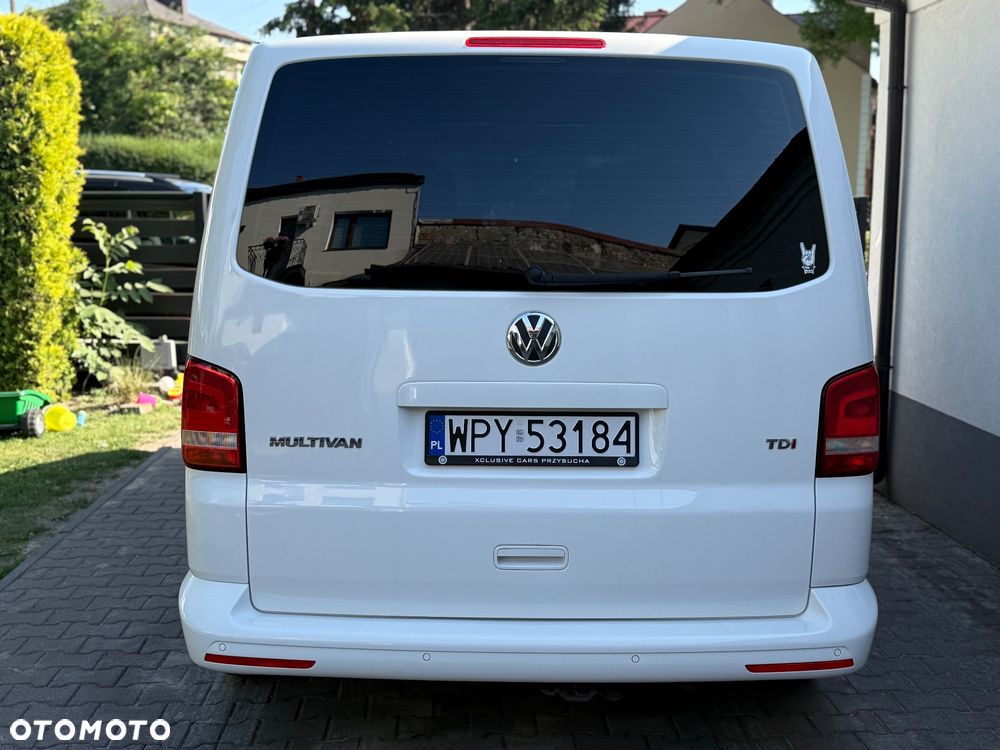 Volkswagen Multivan - 8