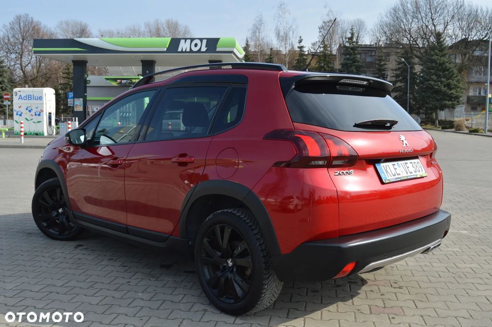 Peugeot 2008 PureTech 110 Stop&Start GT-Line Edition - 4