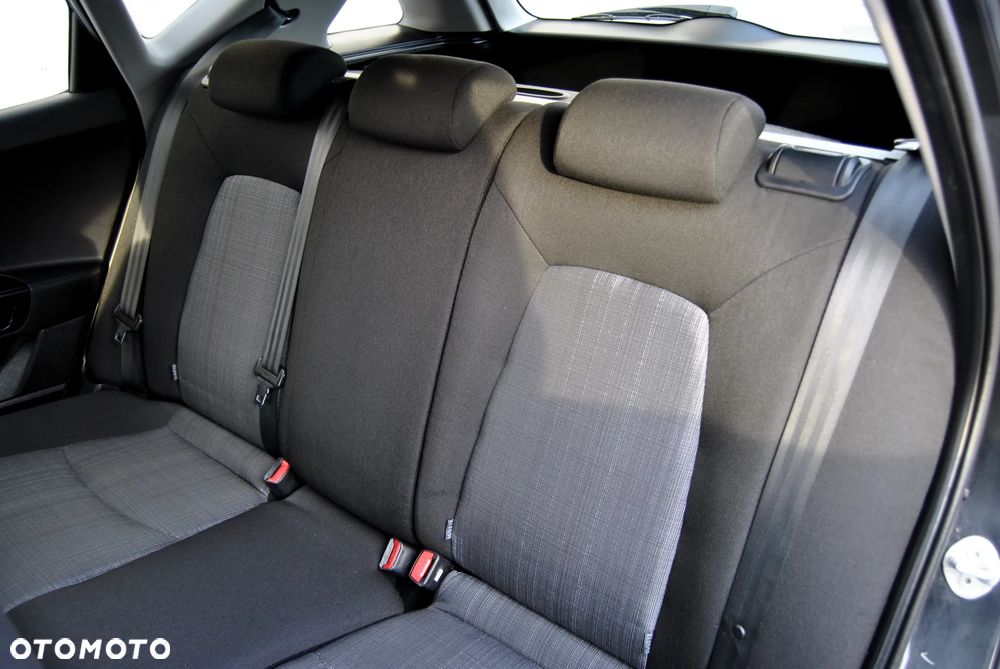 Kia Ceed - 21