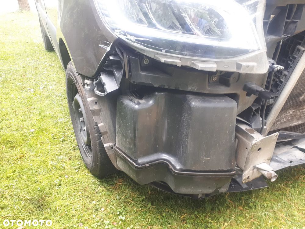 MERCEDES SPRINTER 907 910 ZBIORNIK ADBLUE 9104702401 2.0 CDI