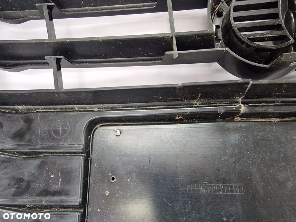 AUDI A4 B8 LIFT 11- ATRAPA / GRILL PRZEDNI PRZÓD , NR 8K0853651E / 8K0853651F , NR AUKCJI GR4 - 24