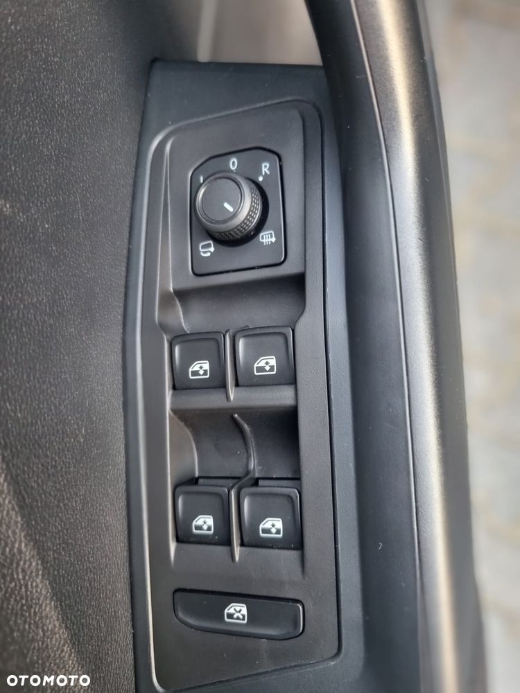 Volkswagen T-Roc 1.0 TSI - 27