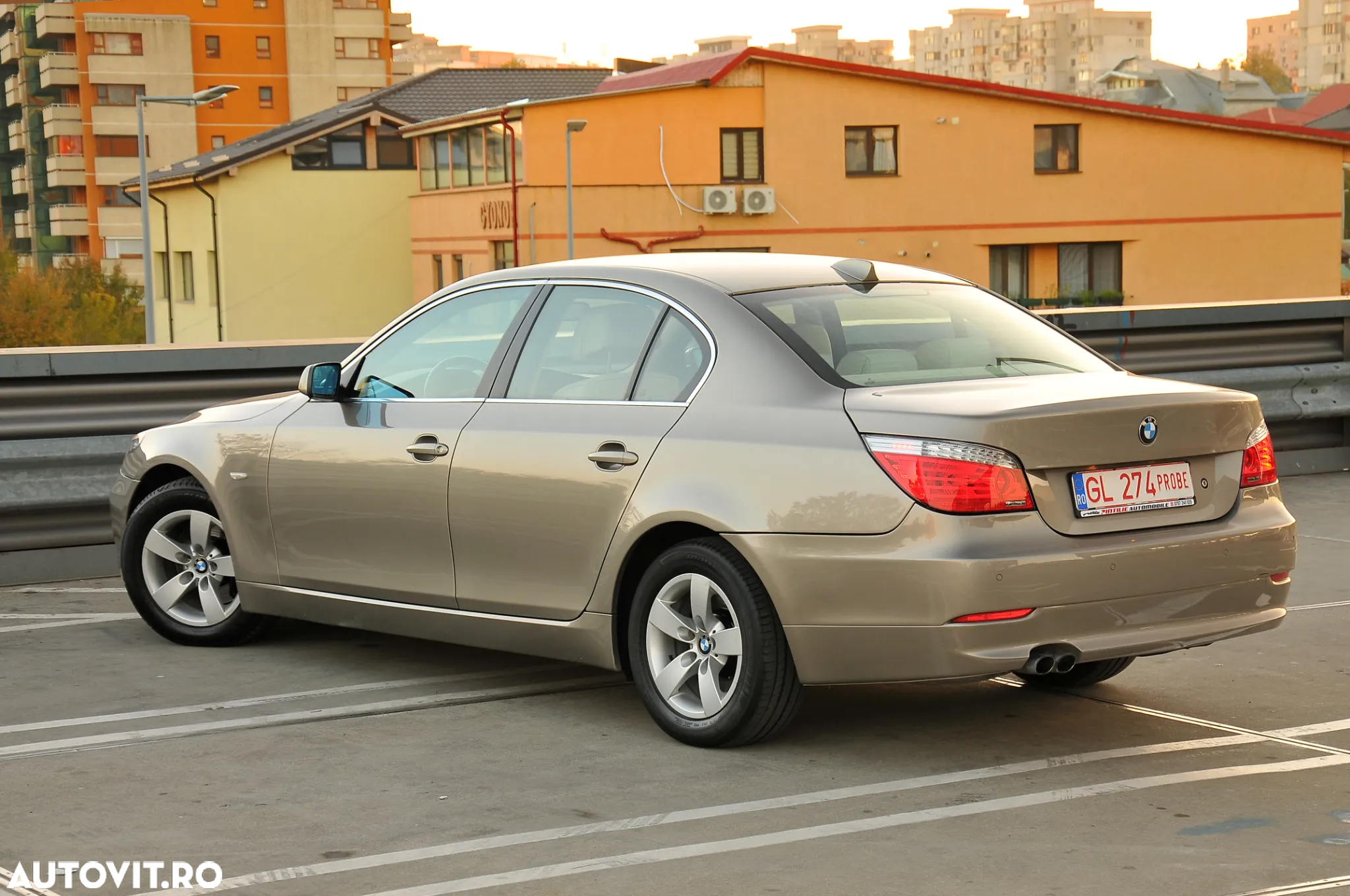 BMW Seria 5 523i Aut. - 3