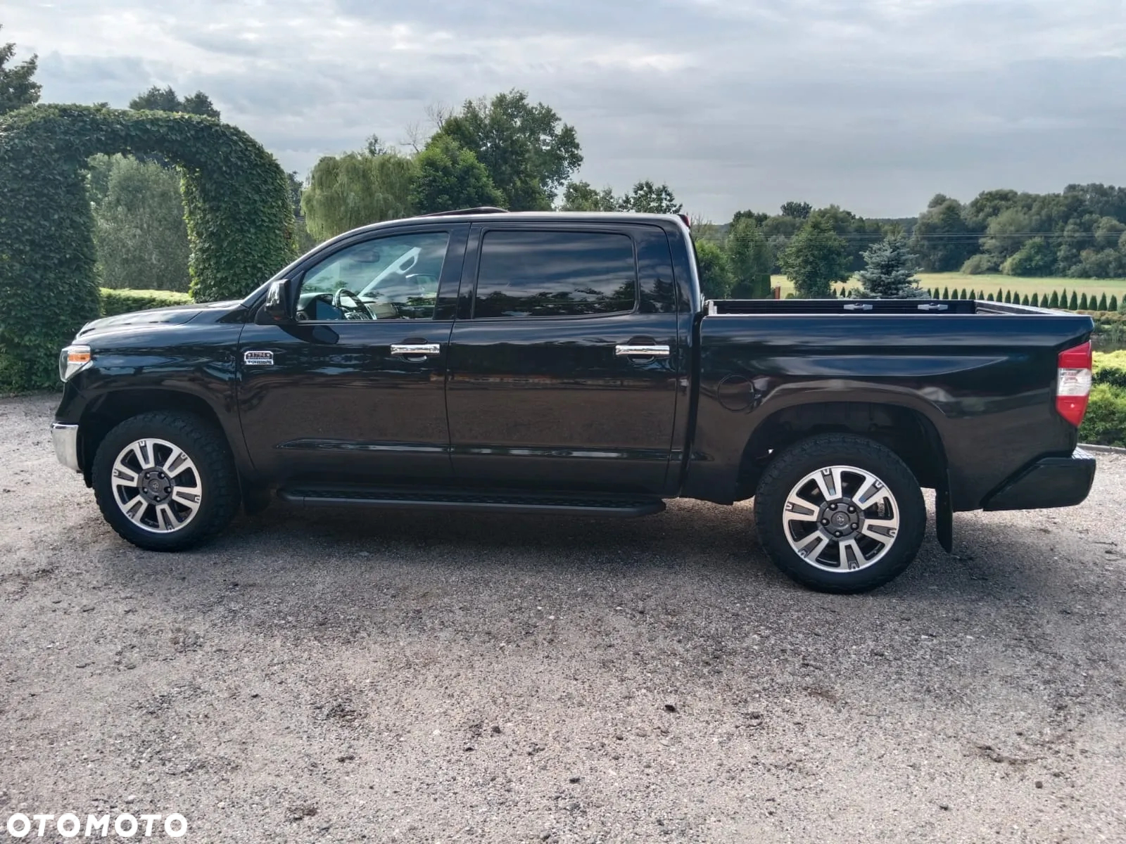 Toyota Tundra - 16