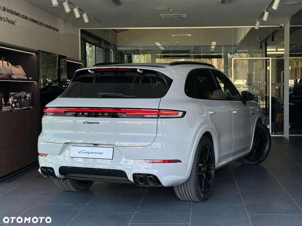 Porsche Cayenne - 6