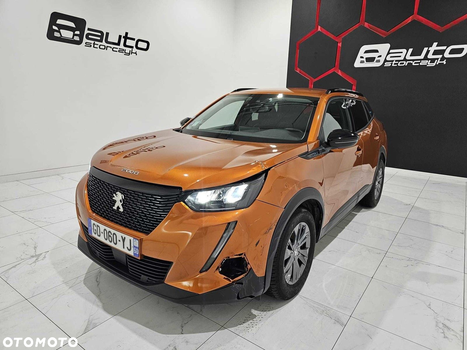 Peugeot 2008 - 8
