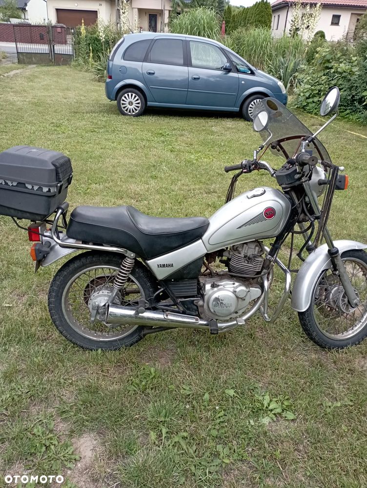 Yamaha SR - 2