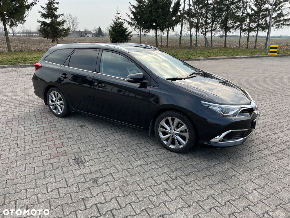 Toyota Auris ver-hybrid-135-prestige - 10