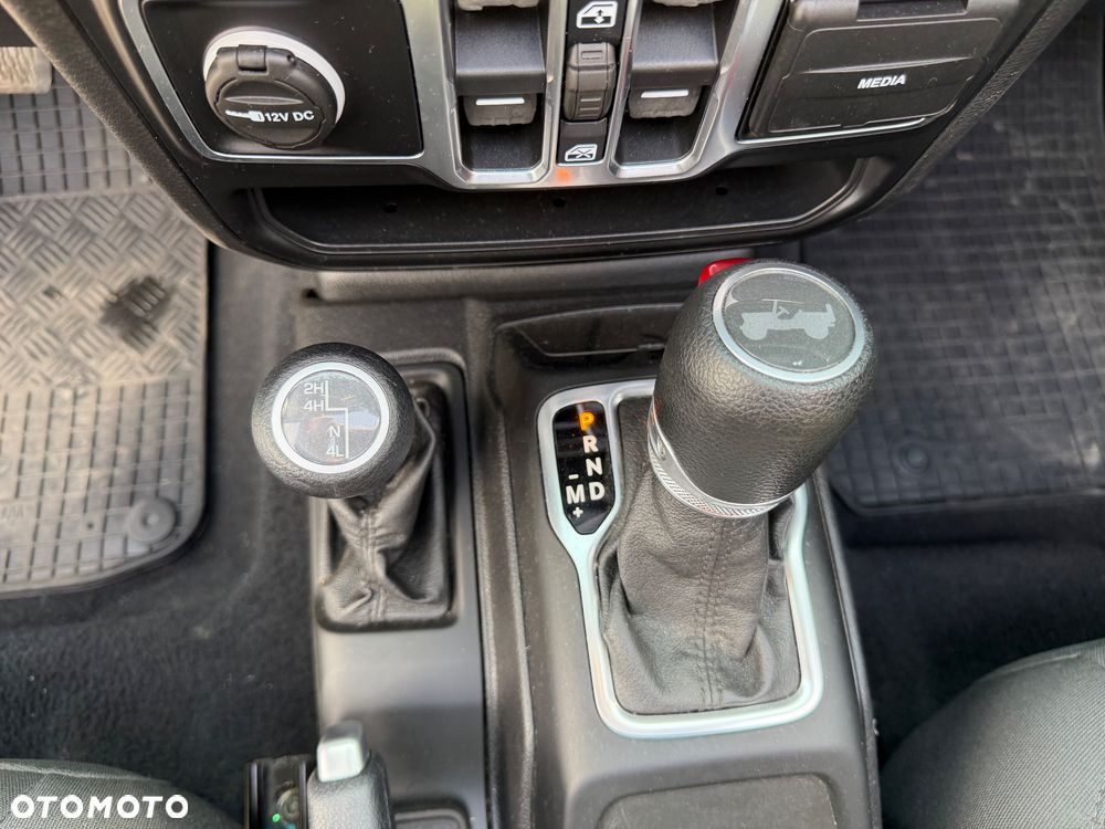Jeep Wrangler 2.0 T-GDI Softtop AWD Automatik Rubicon - 28
