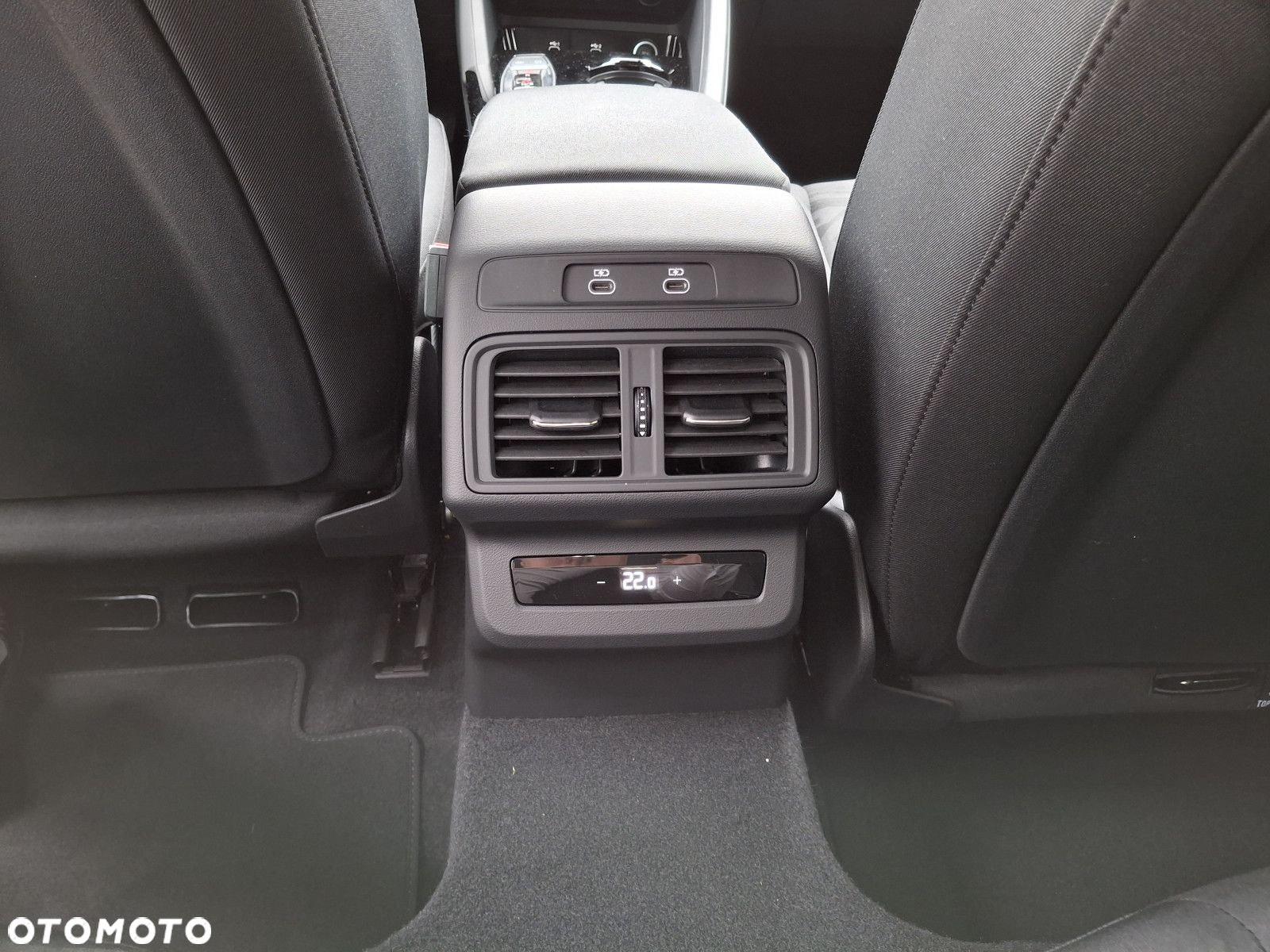 Audi Q5 Sportback - 14