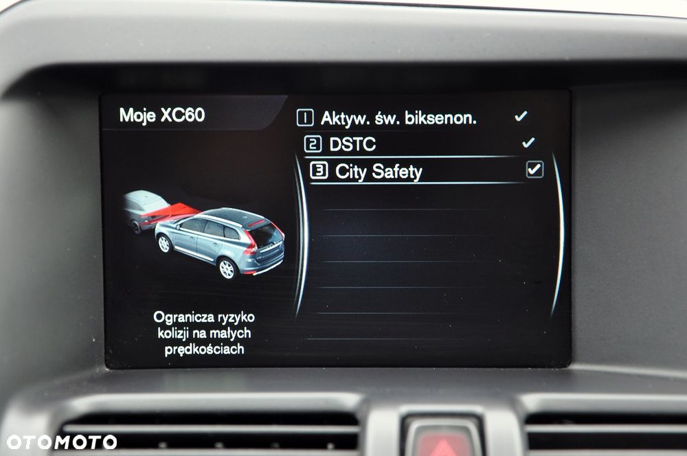 Volvo XC 60 - 32
