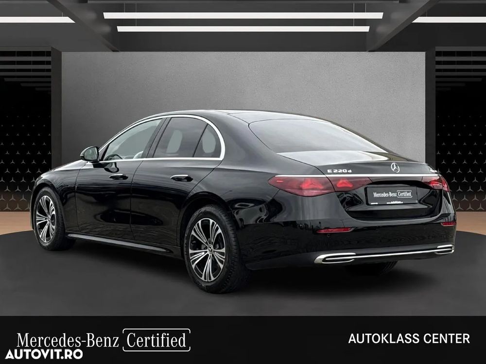 Mercedes-Benz E - 4