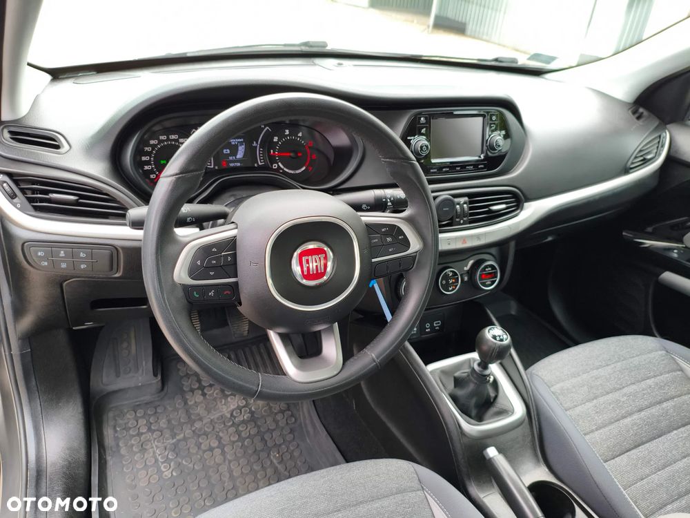 Fiat Tipo 1.6 MultiJet 16v Lounge - 5