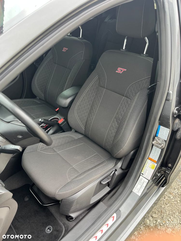 Ford Fiesta ST200 - 10