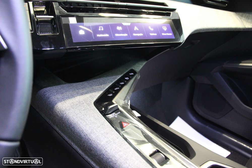 Peugeot 3008 1.2 Hybrid Allure e-DCS6 - 14