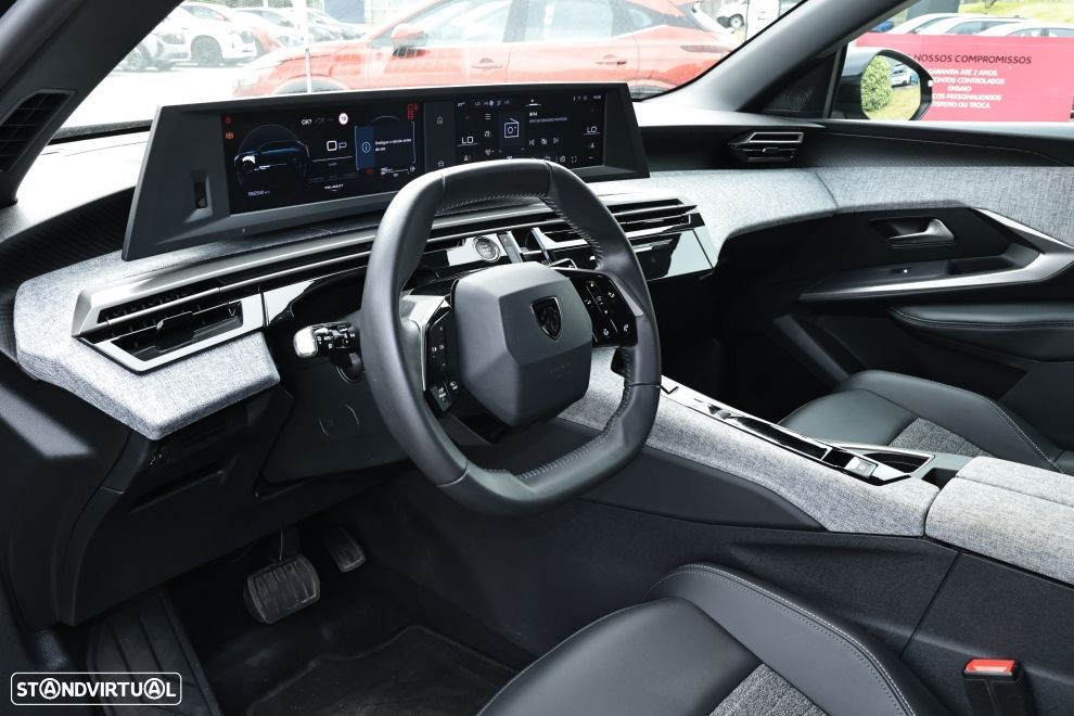 Peugeot 5008 1.2 Hybrid Allure e-DCS6 - 15