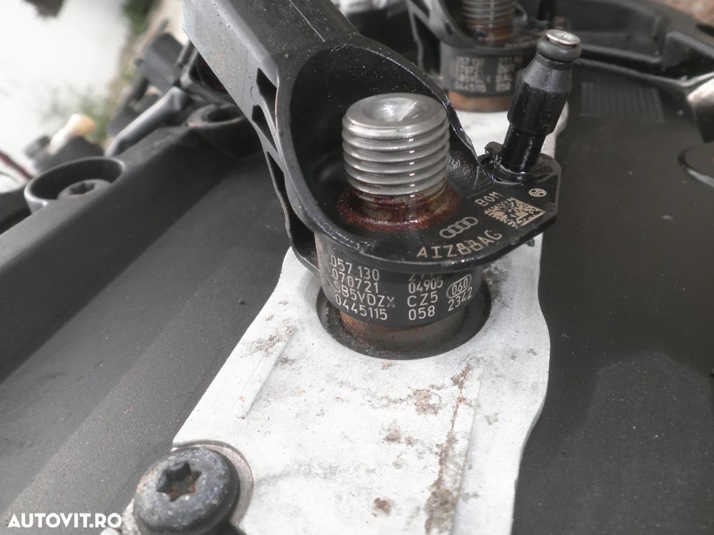 componente motor Audi Q7 4.2 TDI BTR 0445115058 0445010119 059903015T 057145722Q 057128063C 6NW009543 057131501E 09D323572J - 2