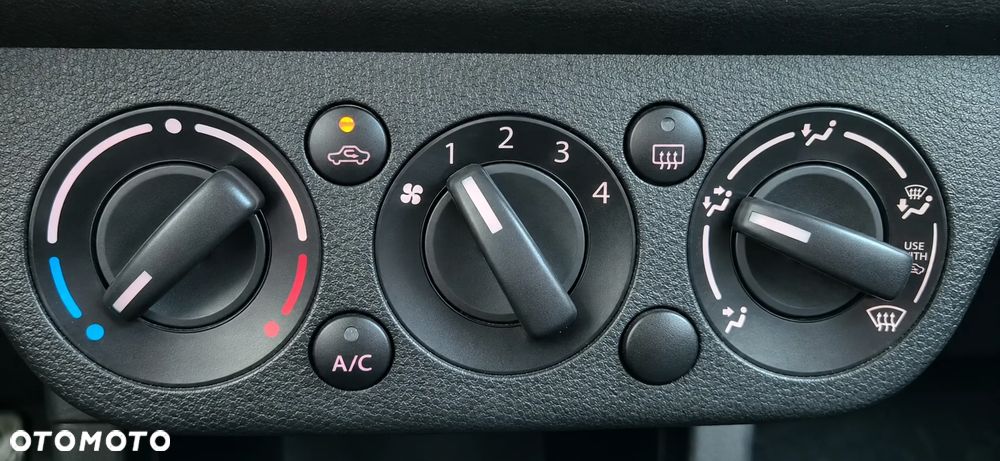 Suzuki Swift 1.3 Limited 25 - 14