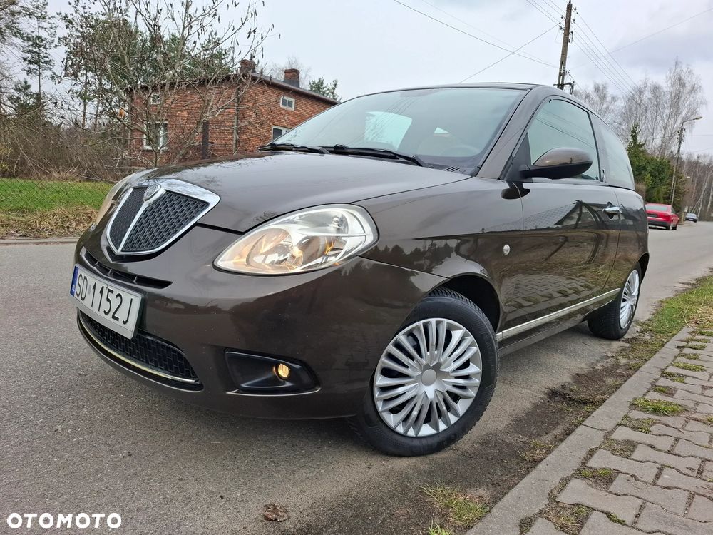 Lancia Ypsilon - 2