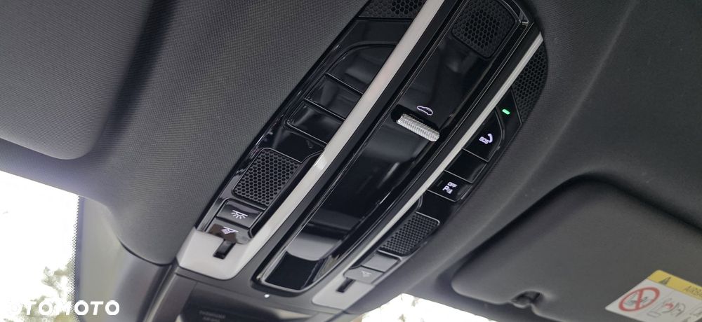 Porsche Cayenne Standard - 19