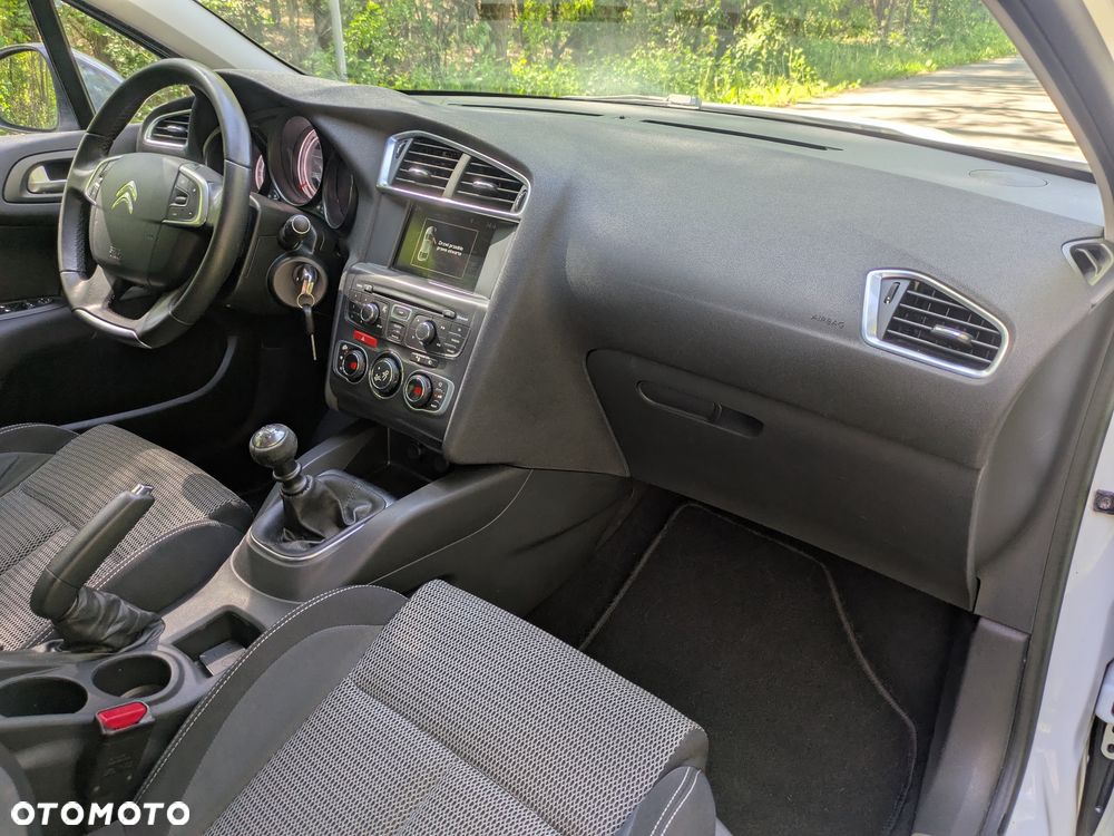 Citroën C4 HDi 115 Exclusive - 18