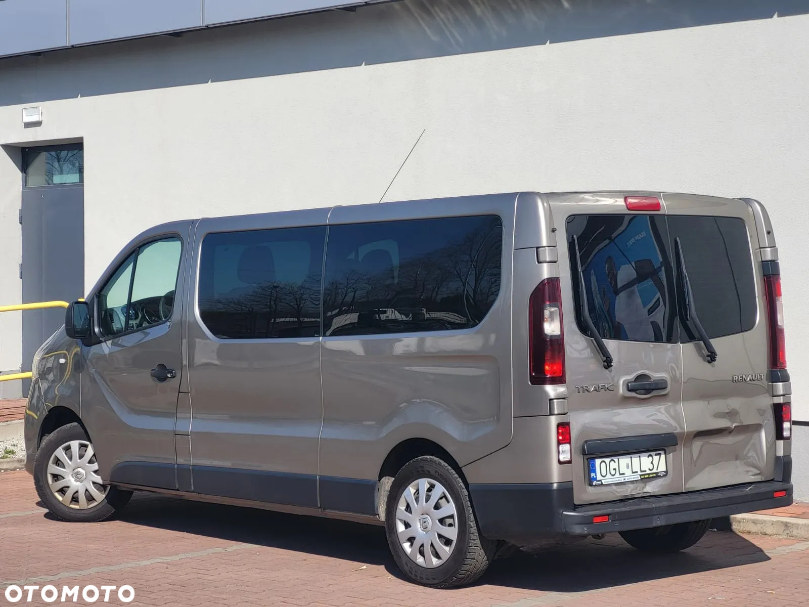 Renault Trafic Grand SpaceClass 1.6 dCi - 6