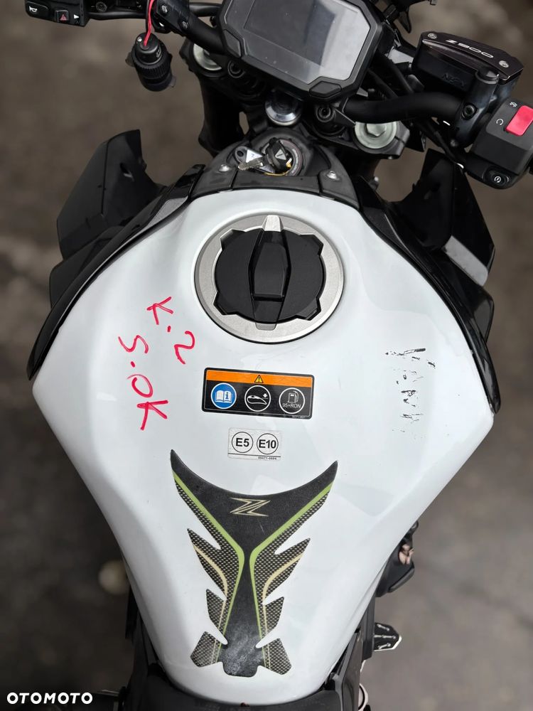 Kawasaki Z 900 - 10