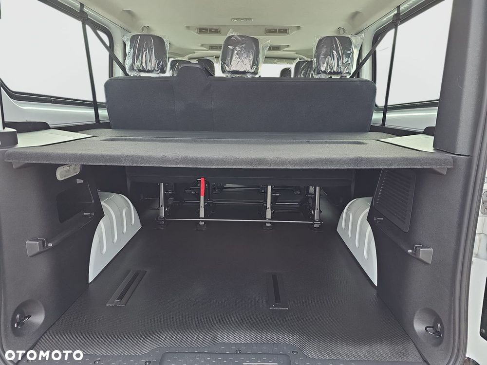 Renault Trafic - 11