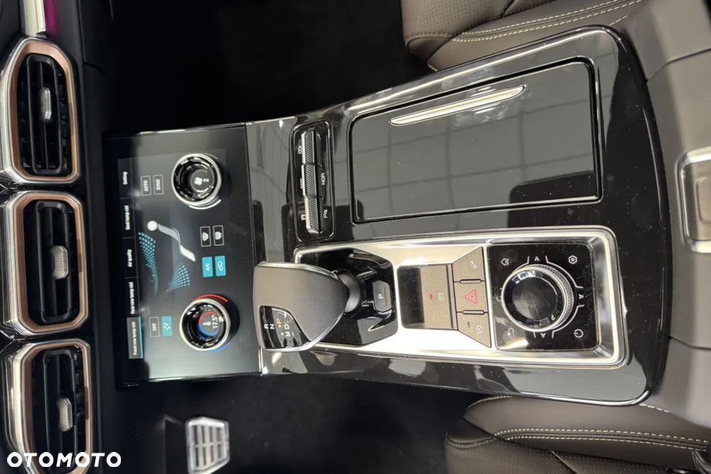 Jetour X70 Plus 1.6T DCT - 17