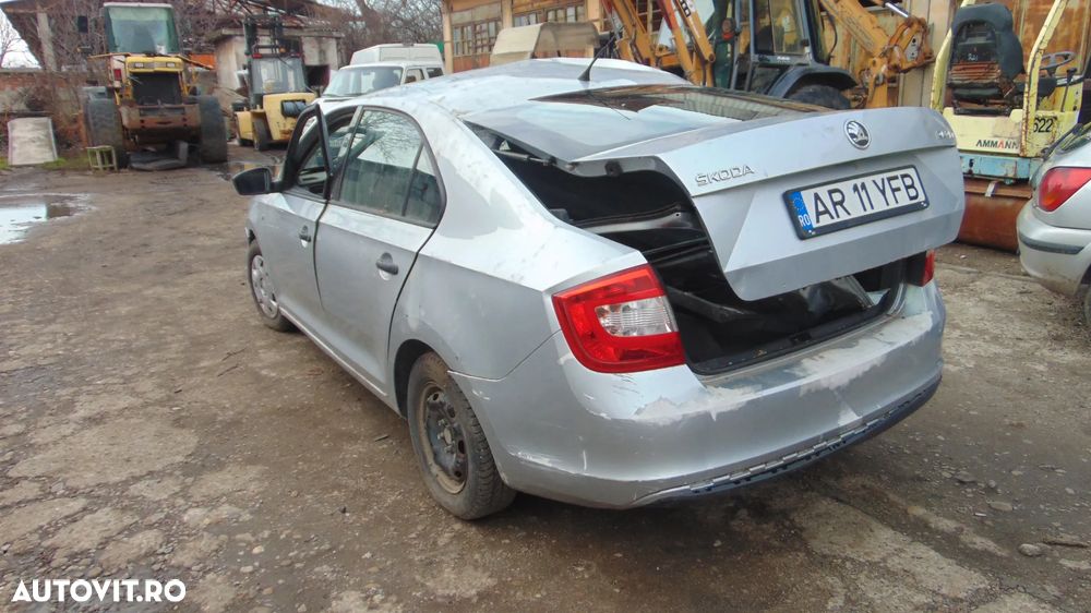 Bara fata Skoda Rapid an 2013-2019 - 7